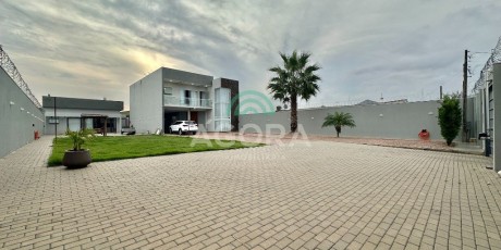 Home in Metric Way