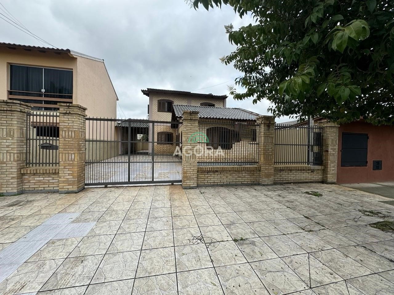 Home in Metric Way